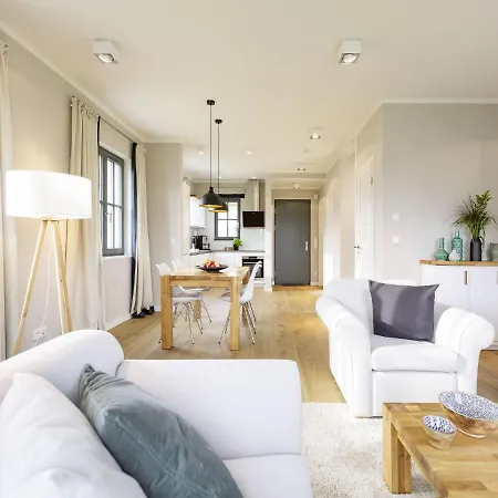 Reetland Am Ferienhaus